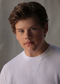 Maxwell Simkins
as Carter