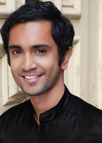 Lavrenti Lopes
as Victor