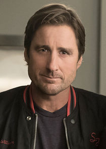 Luke Wilson
as Bill Hanson