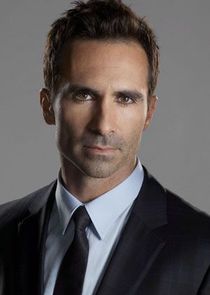 Néstor Carbonell
as Victor Machado