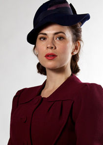 Hayley Atwell
as Eva Delectorskaya