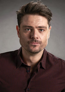 Richard Short
as Desmond 