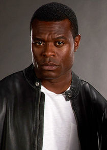 Lyriq Bent
as Frank Gaines