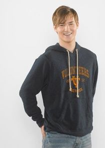 Justin Prentice
as Cash Gallagher