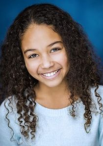 Millie Davis
as Dusty