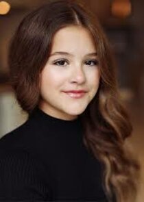 Maja Vujicic
as Carrie
