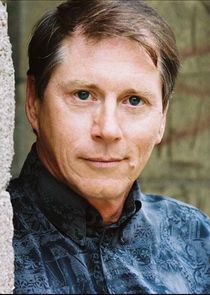 Richard Binsley
as Popstar Piggies