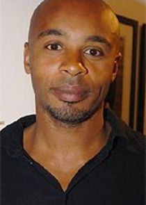 Sean Francis
as Lucas