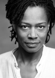 Suzette Llewellyn
as Odette De La Roux