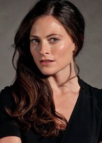 Lara Pulver
as Ms Catherine MacDiarmid