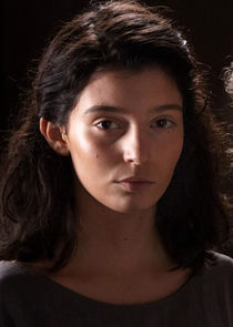 Gaia Girace
as Raffaella 