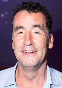 Tim McMullan
as Atticus Pünd