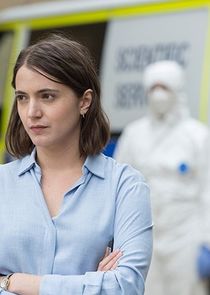 Pearl Chanda
as DC Laura Simpson