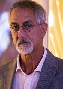 David Strathairn
as Semiyon Kleiman