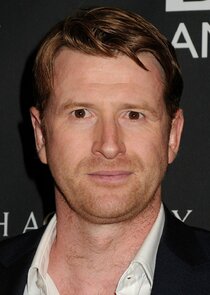 Damian O'Hare
as Thomas Eckert