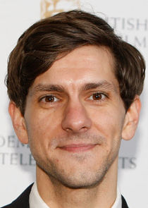 Mathew Baynton
as Dr Thomas