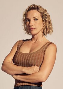 Perdita Weeks
as Juliet Higgins