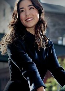 Maya Erskine
as Maggie