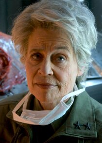 Linda Hamilton
as Dr. Kay