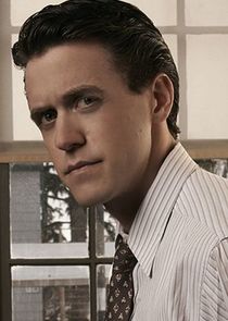 Ashley Zukerman
as Charlie Isaacs