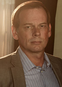 J.D. Evermore
as Detective James Connors