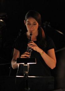 Lola Kirke
as Hailey