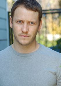 Kyle Davis
as Steve