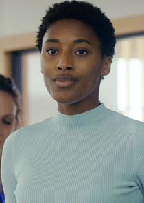 Sophia Brown
as DC LeAnn Hunter