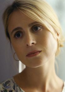 Yolanda Kettle
as Becky Marani