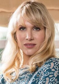 Lucy Punch
as Amanda