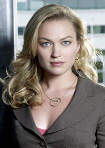 Sophia Myles
as Beth Turner