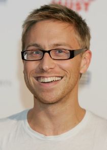 Russell Howard
as Russell Howard