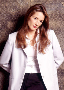 Anne Ramsay
as Lisa Stemple