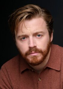 Jack Lowden
as River Cartwright