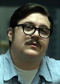 Cameron Britton
as Edmund Kemper