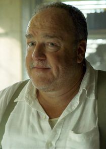 Brent Sexton
as Garland Periwinkle