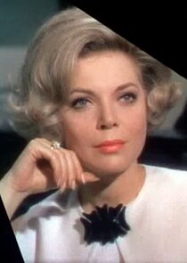 Barbara Bain
as Cinnamon Carter