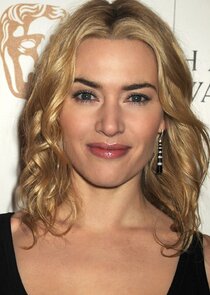 Kate Winslet
as Mare Sheehan