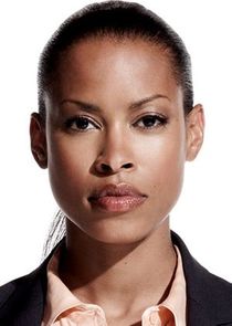 Kearran Giovanni
as Detective Amy Sykes