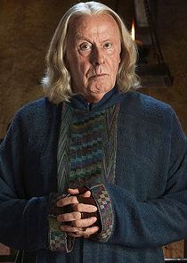 Richard Wilson
as Gaius