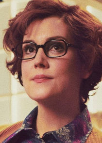 Melanie Lynskey
as Rosemary Thomson