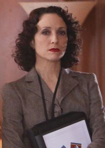 Bebe Neuwirth
as Nadine Tolliver