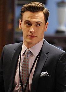 Erich Bergen
as Blake Moran