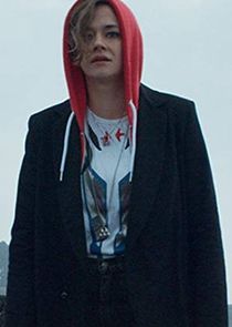 Victoire Du Bois
as Emma