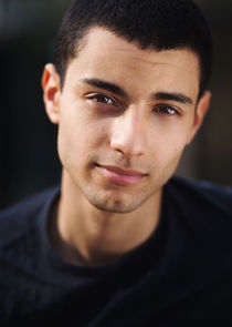 Mehdi Meskar
as Tonio