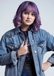 Ariela Barer
as Gertrude 