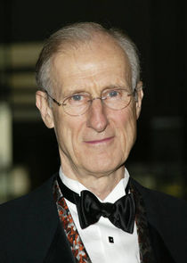 James Cromwell
as Warren Daniels