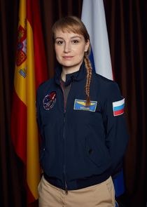 Anamaria Marinca
as Marta Kamen