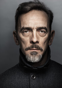 Adrian Schiller
as Lucien