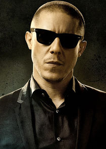 Theo Rossi
as Hernán 